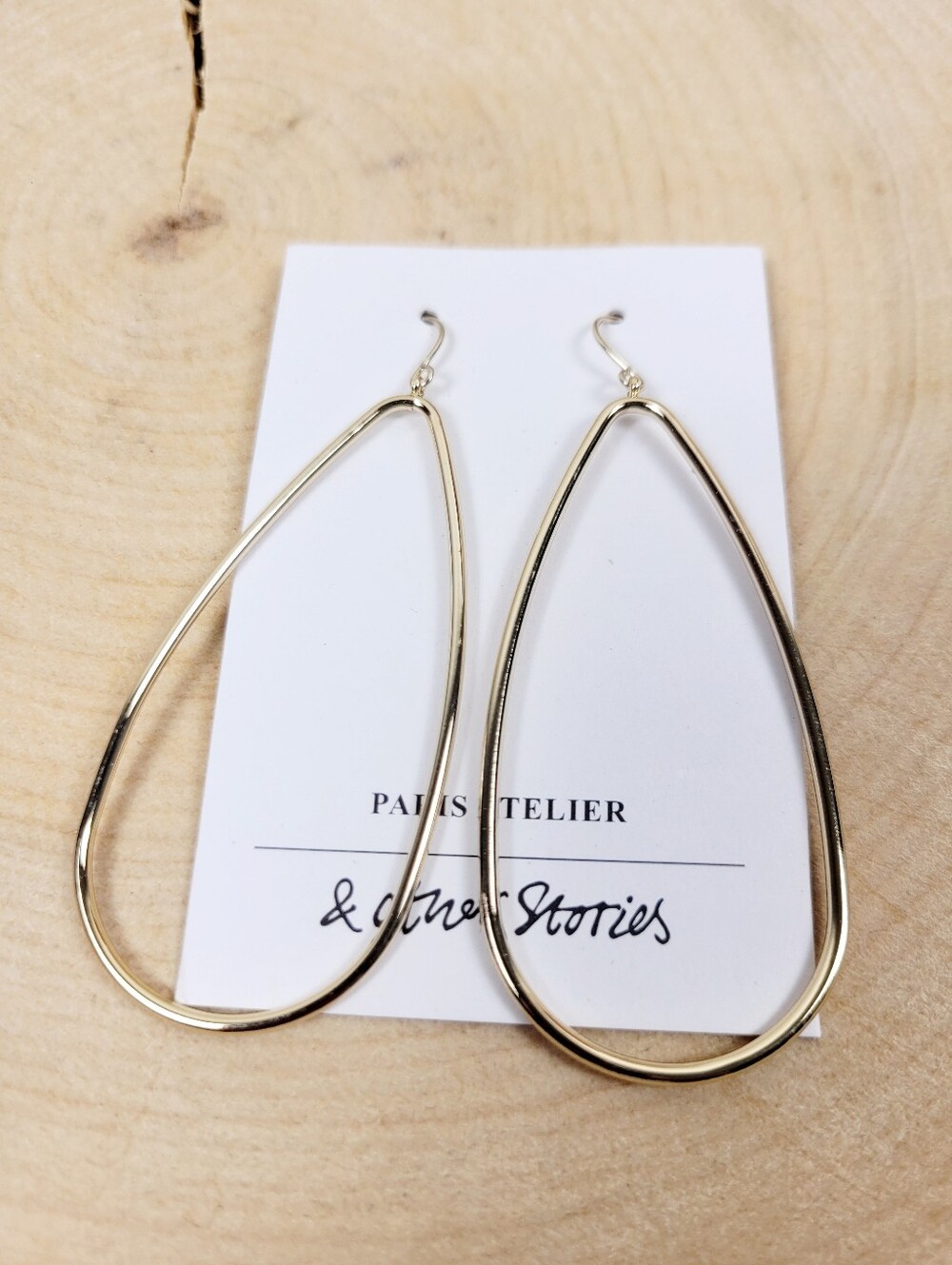 Brand New Gold Tone Water Drop Dangle Earrings